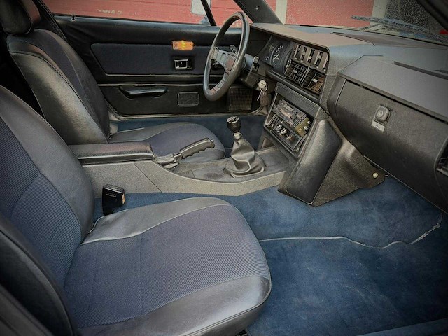 Triumph tr7 2.0 fg-43-js - afbeelding 9 van  22