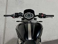 Triunph rocket 3r 2500cc 167pk 2021 - afbeelding 21 van  38