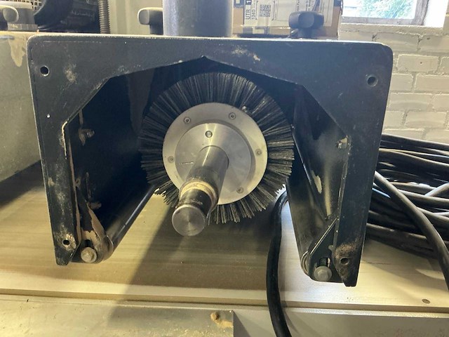 Trivec angle 600.4 borstelmachine - afbeelding 3 van  12