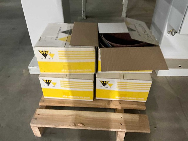 Trivec cross cutter trv 400cc bandschuurmachine - afbeelding 8 van  9