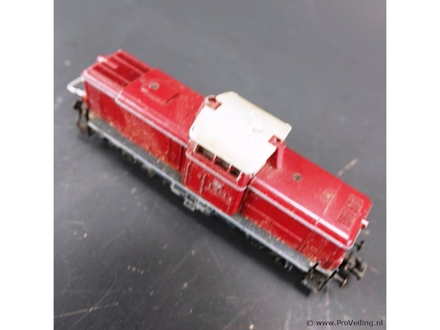 Trix express h0 diesellocomotief (type v 100 1009) van de deutsche bundesbahn (db) - afbeelding 3 van  5