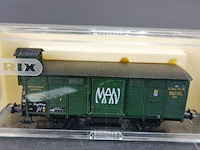 Trix gesloten goederenwagen met remmershuis van de königlich bayerische staatsbahn (k.bay.sts.b.), bedrukt met het logo van man (maschinenfabrik augsburg-nürnberg) - afbeelding 2 van  2
