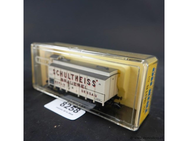 Trix goederen-/koelwagen met het opschrift "schultheiss brauerei" van de voormalige spoorwegmaatschappij k.p.e.v. (königlich preußische eisenbahn-verwaltung) - afbeelding 1 van  3