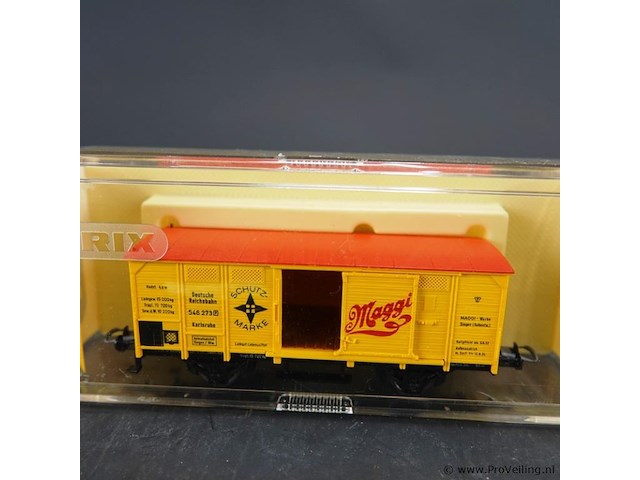 Trix goederenwagen met maggi-reclame - afbeelding 2 van  3