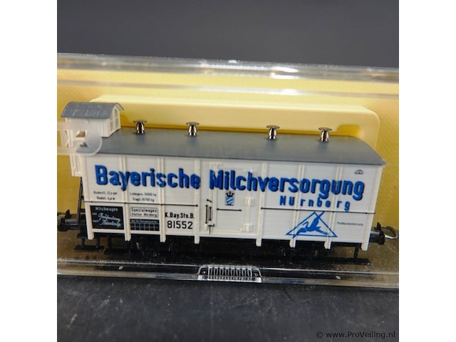 Trix minitrix 15359 n-schaal goederenwagen met remhuis van de k.bay.sts.b. (koninklijke beierse spoorwegen), met de opdruk "bayerische milchversorgung nürnberg" (jaarwagen 2009 trix profi-club) - afbeelding 2 van  3