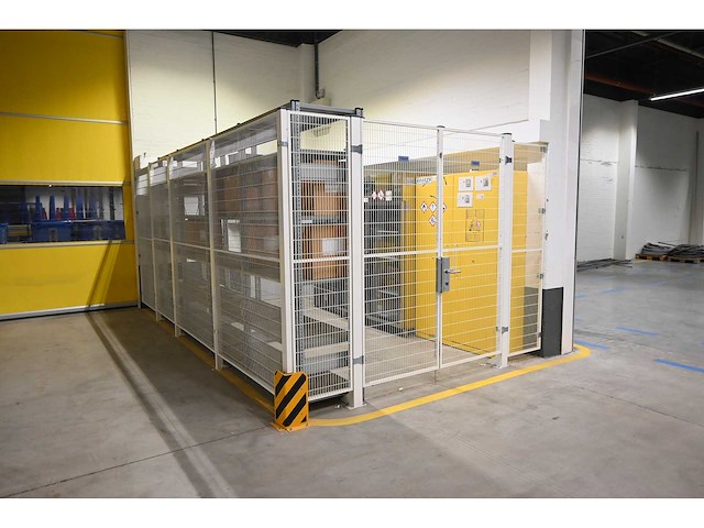 Troax beveiligingshekwerk met toegangsdeur - afbeelding 1 van  5