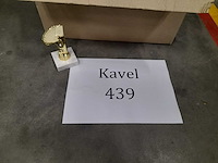 Trofee kaarten in hand - afbeelding 2 van  2