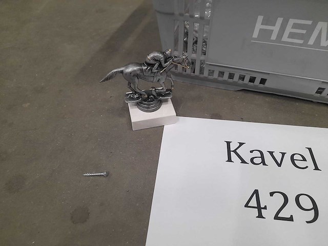 Trofee paard - afbeelding 2 van  2