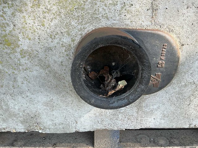 Troitoir kolken en 2 straat goten overige wegenbouw - afbeelding 15 van  15