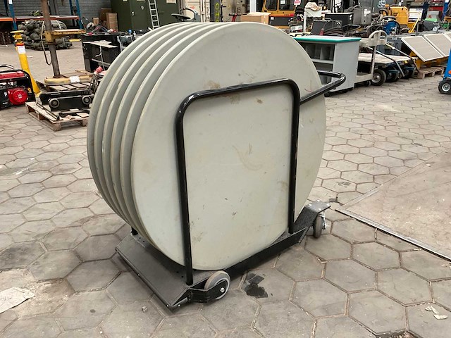 Trolley met 6 tafels - afbeelding 2 van  4