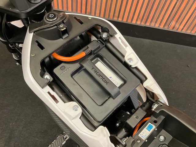 Tromox mino e-scooter - afbeelding 2 van  22