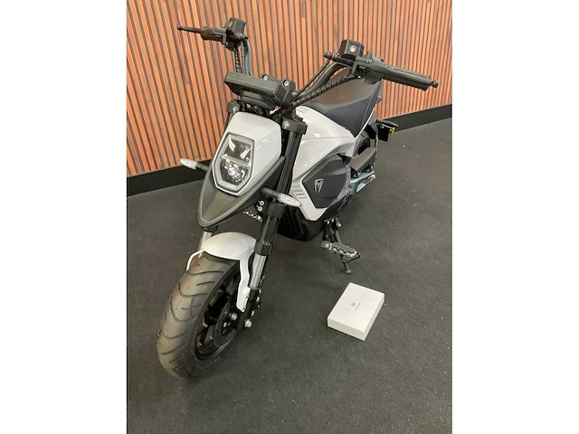 Tromox mino e-scooter - afbeelding 11 van  22