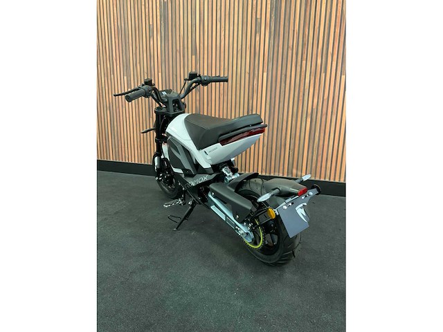 Tromox mino e-scooter - afbeelding 16 van  22