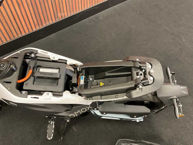 Tromox mino e-scooter - afbeelding 22 van  22