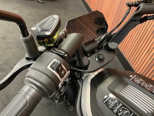 Tromox ukko s elektrische motor - afbeelding 8 van  41