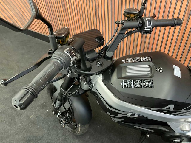 Tromox ukko s elektrische motor - afbeelding 13 van  41