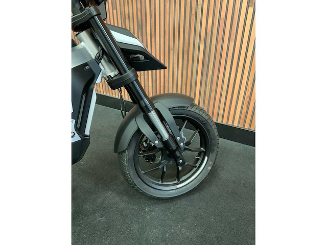 Tromox ukko s elektrische motor - afbeelding 25 van  41