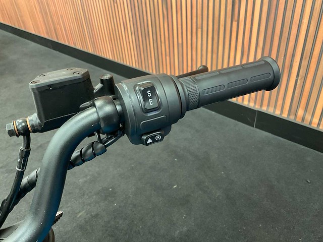 Tromox ukko s elektrische motor - afbeelding 38 van  51