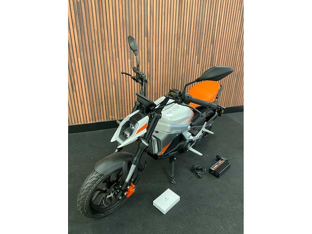 Tromox ukko s elektrische motor - afbeelding 34 van  51