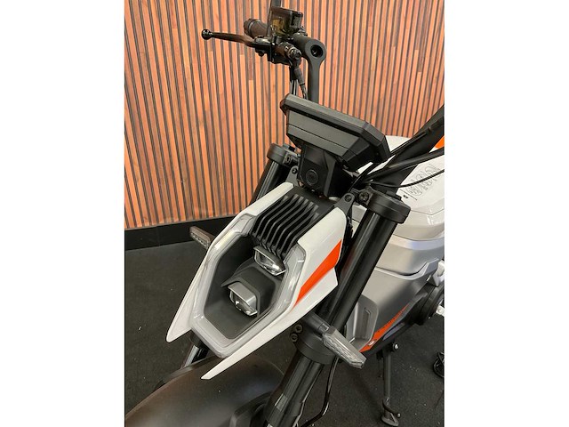 Tromox ukko s elektrische motor - afbeelding 49 van  51