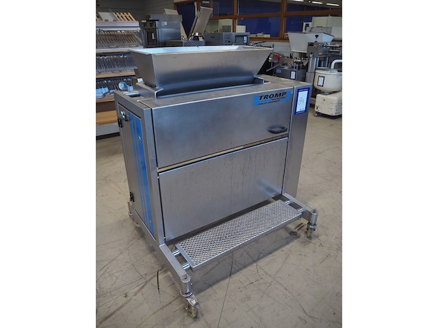 Tromp - afbeelding 1 van  13