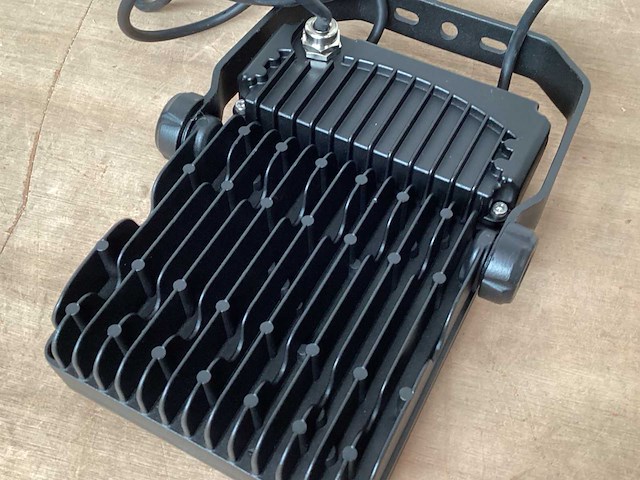 Tronix 146-101 floodlight, aluminium behuizing - afbeelding 2 van  3