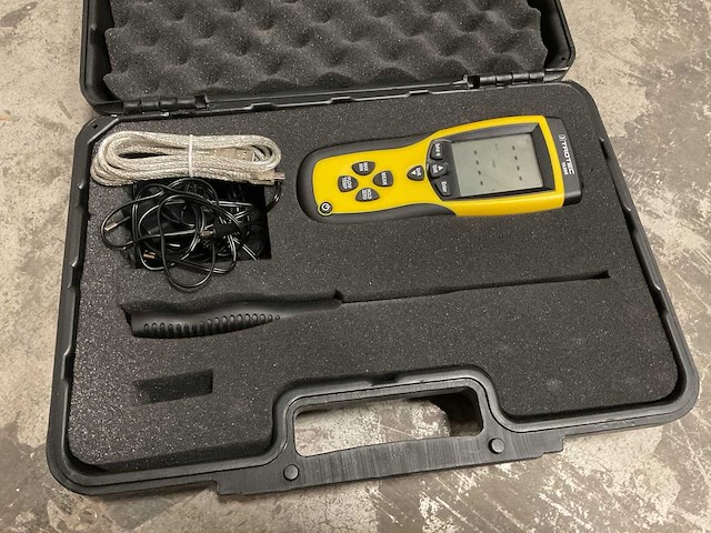 Trotec ta300 anemometer met rechte sonde - afbeelding 1 van  3