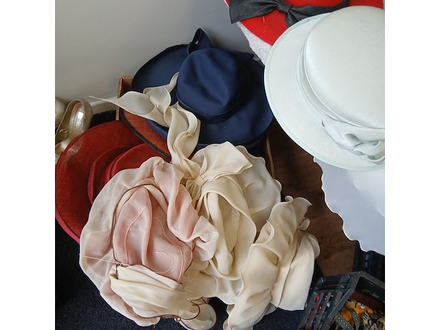 Trouwaccessoires bruid, bruidegom, bruidsmeisje/jongen - afbeelding 3 van  16