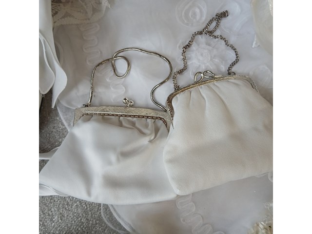 Trouwaccessoires bruid, bruidegom, bruidsmeisje/jongen - afbeelding 8 van  16
