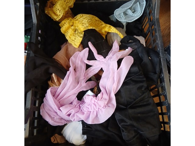 Trouwaccessoires bruid, bruidegom, bruidsmeisje/jongen - afbeelding 15 van  16
