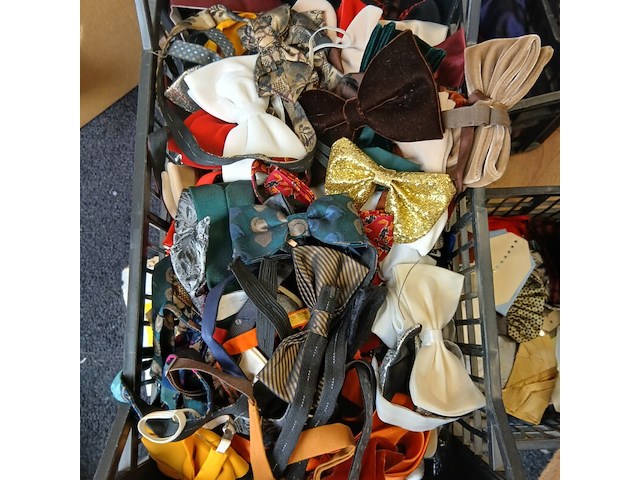 Trouwaccessoires bruid, bruidegom, bruidsmeisje/jongen - afbeelding 16 van  16