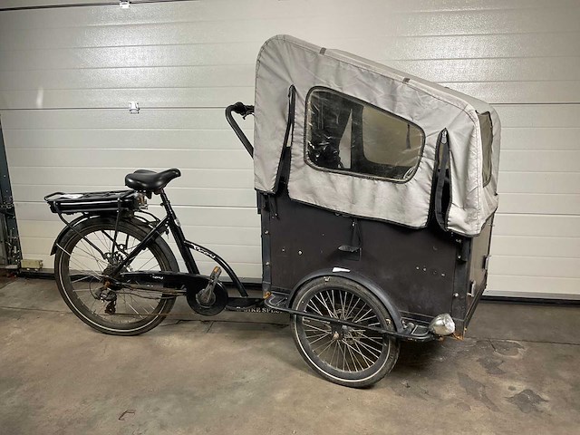 Troy elektrische bakfiets - afbeelding 1 van  13