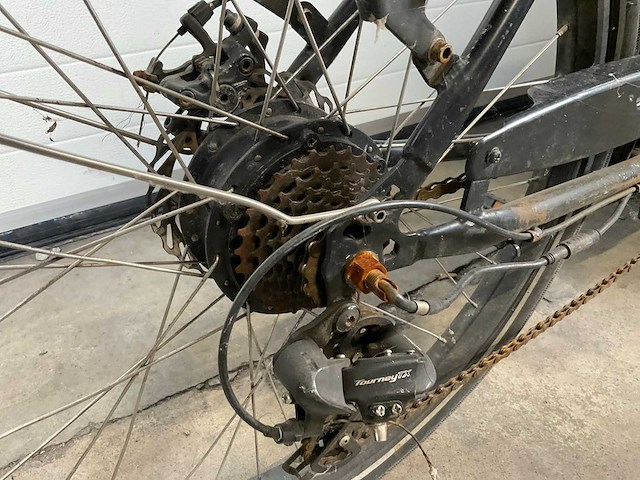 Troy elektrische bakfiets - afbeelding 9 van  13