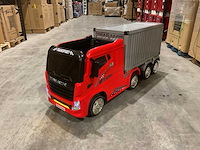 Truck champion rood elektrische kindervrachtwagen - afbeelding 1 van  57