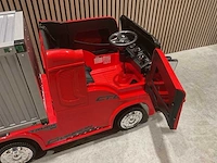 Truck champion rood elektrische kindervrachtwagen - afbeelding 17 van  58