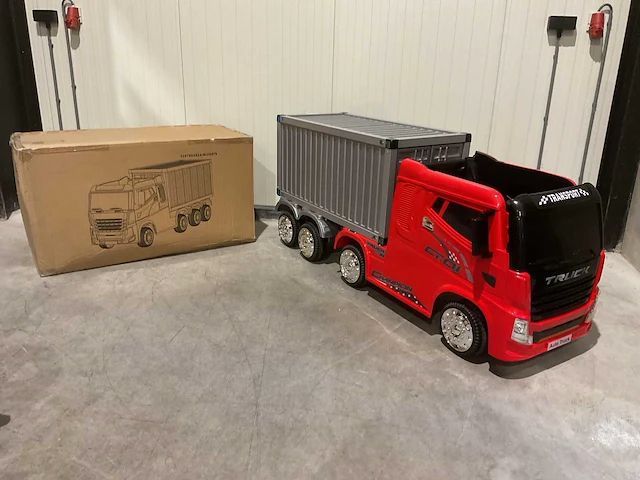 Truck champion rood elektrische kindervrachtwagen - afbeelding 33 van  58