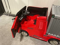 Truck champion rood elektrische kindervrachtwagen - afbeelding 49 van  58