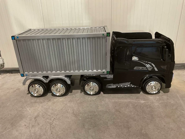 Truck champion zwart elektrische kindervrachtwagen - afbeelding 41 van  62