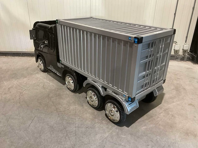 Truck champion zwart elektrische kindervrachtwagen - afbeelding 47 van  62