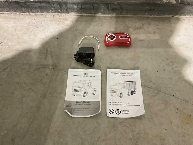 Truck champion zwart elektrische kindervrachtwagen - afbeelding 59 van  62