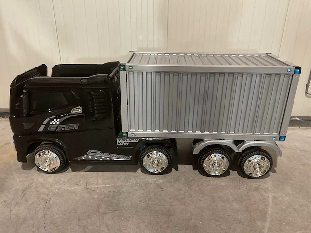 Truck champion zwart elektrische kindervrachtwagen - afbeelding 52 van  62