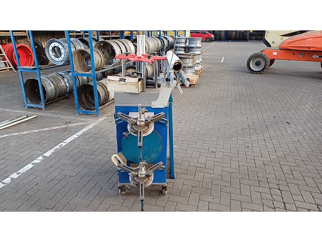 Truck uitlijn systeem - afbeelding 1 van  13