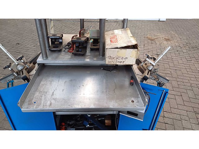 Truck uitlijn systeem - afbeelding 11 van  13