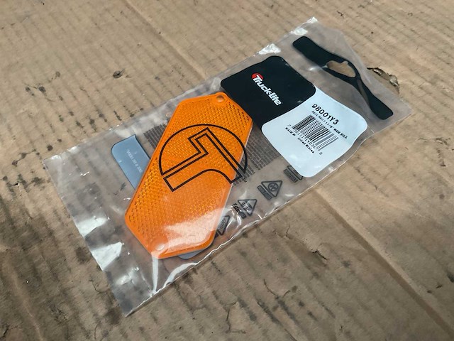 Trucklite 98001y rectangular reflector (25x) - afbeelding 1 van  1