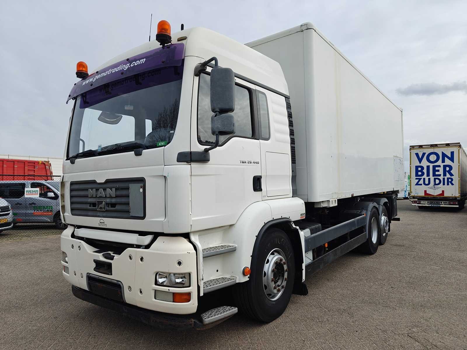 Trucks & trailers