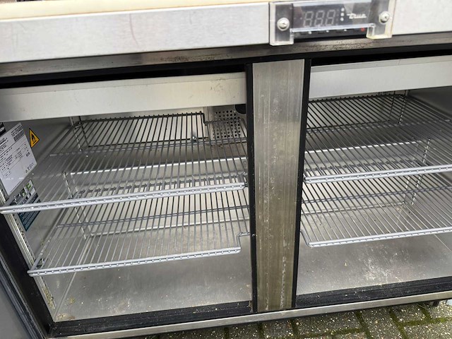 True - 2 deurs + salade - koelwerkbank - afbeelding 6 van  7