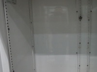 True - afbeelding 8 van  12