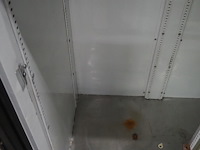 True - afbeelding 9 van  12