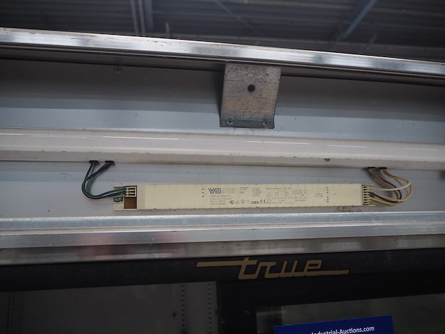 True - afbeelding 12 van  12