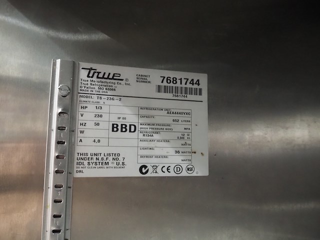 True - afbeelding 2 van  10